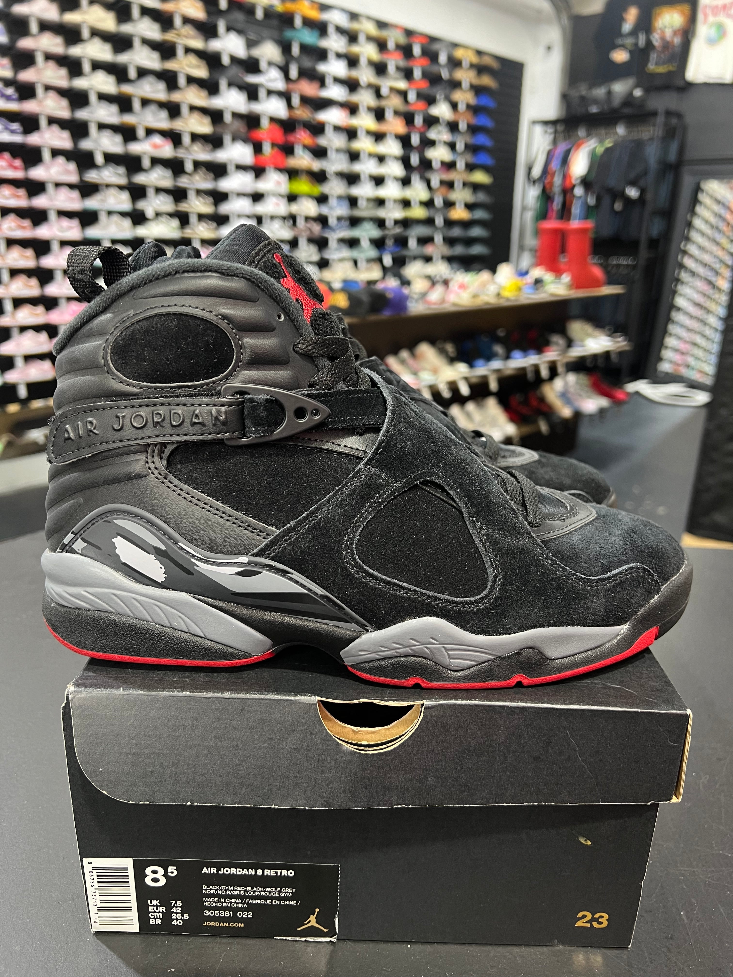Air Jordan Retro Bred PRE-OWNED – kickedout