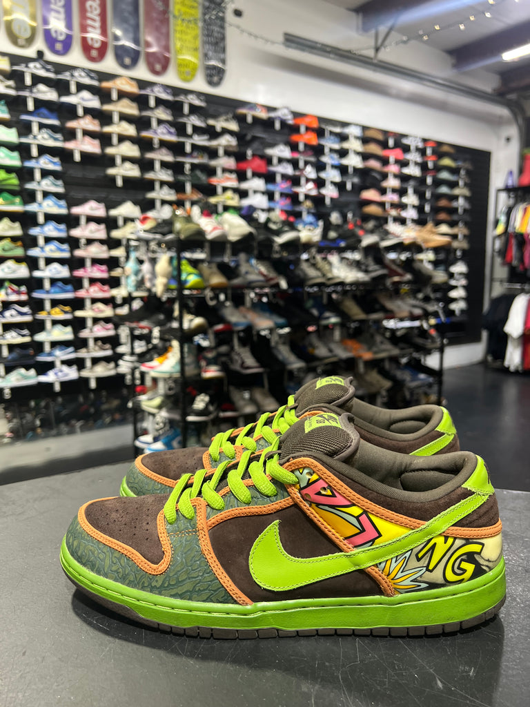 新品未使用NIKE DUNK LOW premium DE LA SOUL QS Dunk Low Premium SB QS De La Soul PRE-OWNED – kickedout