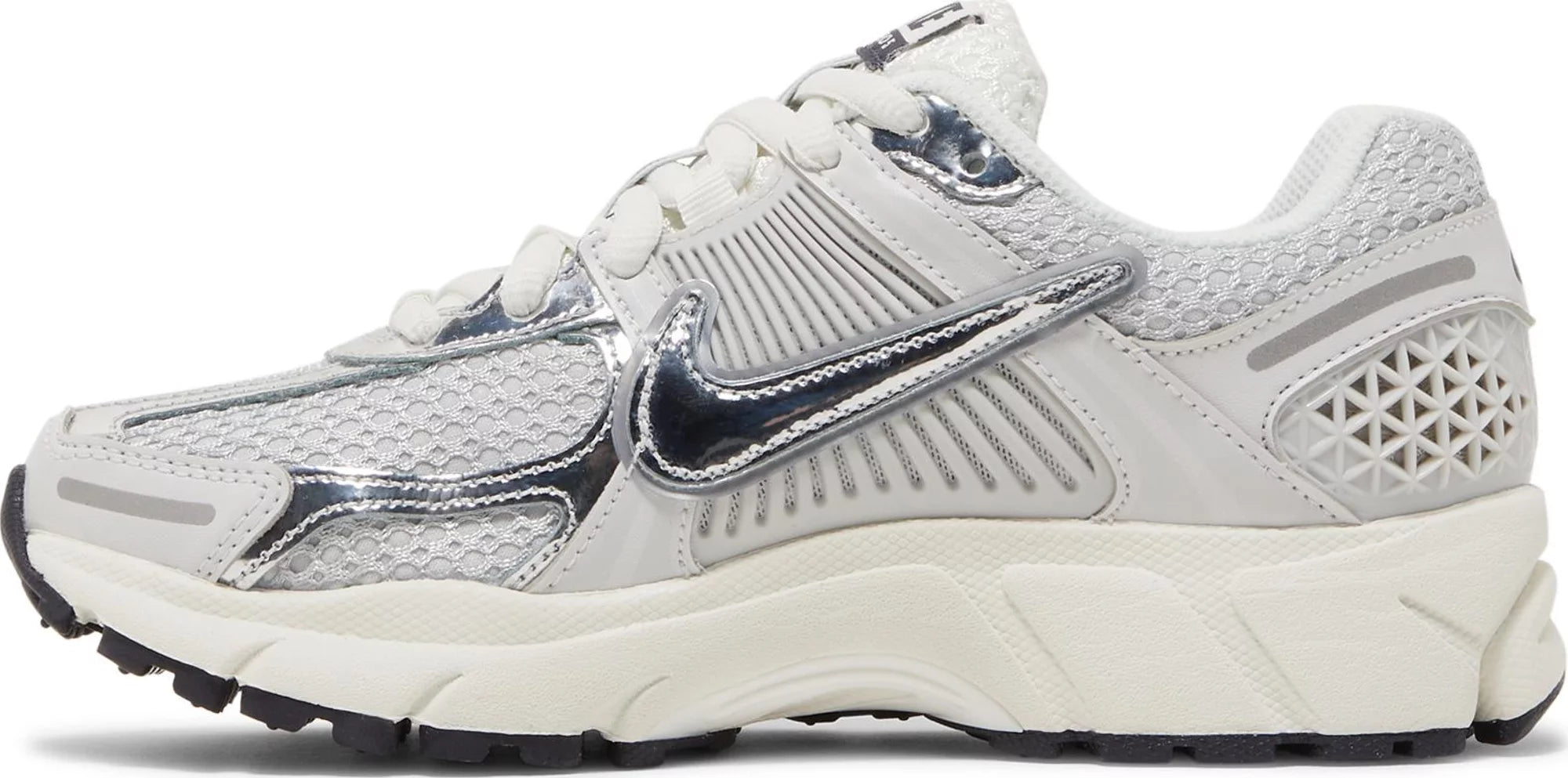 Wmns Air Zoom Vomero 5 Photon Dust Metallic Silver – kickedout Wmns Air Zoom Vomero 5 Photon Dust Metallic Silver – kickedout